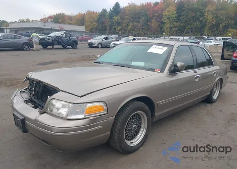 2002 Ford Crown Victoria Lx from USA, damaged, VIN 2FAFP74W82X147092